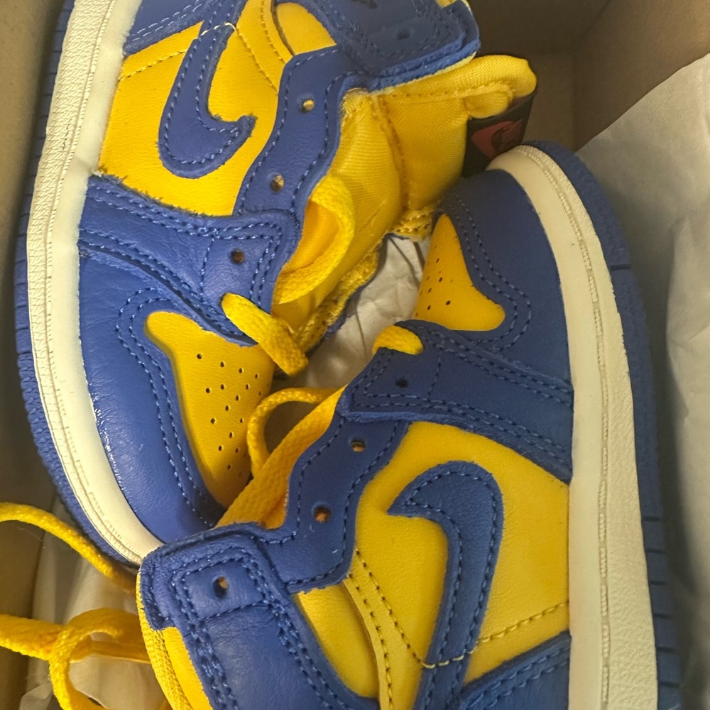 JORDAN 1 RETRO HIGH OG (TD)
Varsity Maize/Game Royal 
BABY SALE!  BABY SALE!